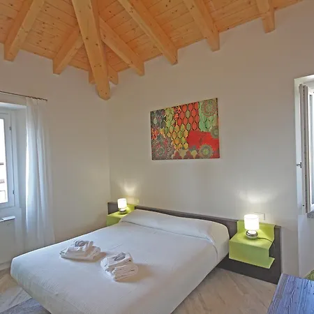 Diamond Apartment *